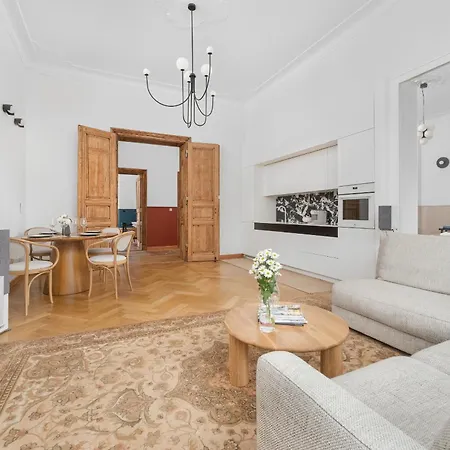 Vintage Z Dwiema Sypialniami W Poblizu Centrum Wroclawia By Renters Prestige Apartment *