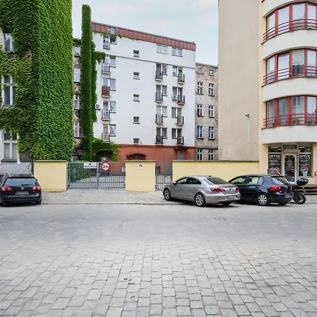 Vintage Z Dwiema Sypialniami W Poblizu Centrum Wroclawia By Renters Prestige Apartment *