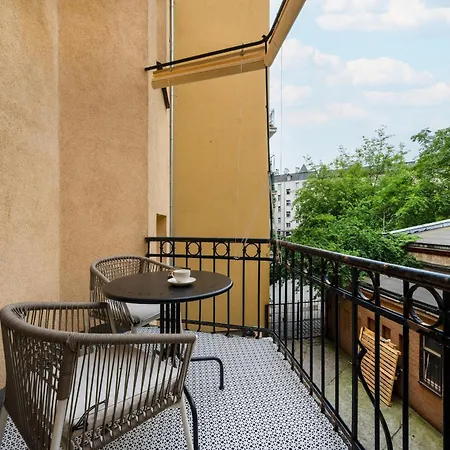 Apartment Vintage Z Dwiema Sypialniami W Poblizu Centrum Wroclawia By Renters Prestige